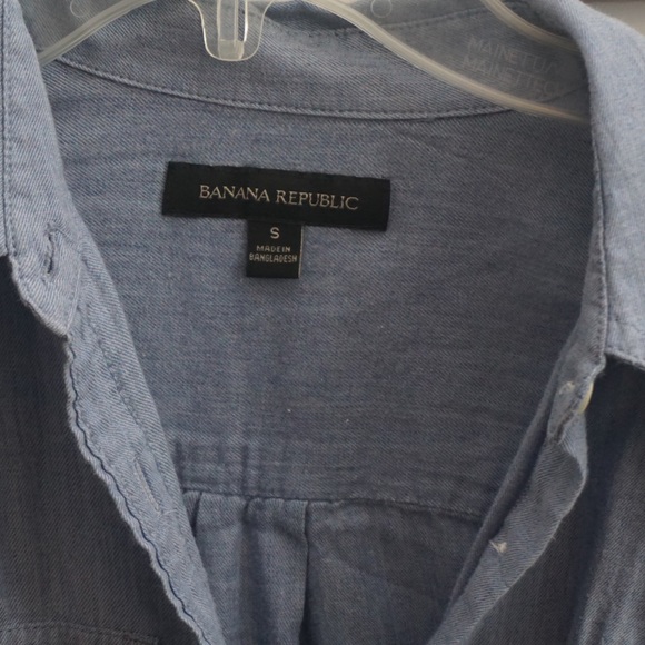 Small Banana Republic Blue Button Down Shirt - Picture 3 of 3
